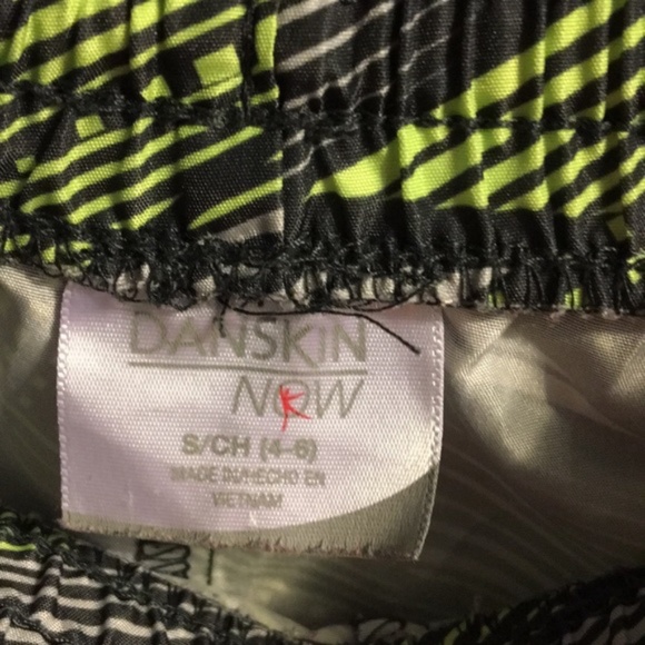 Size Small Green and Black Danskin Athletic Shorts - Picture 3 of 4